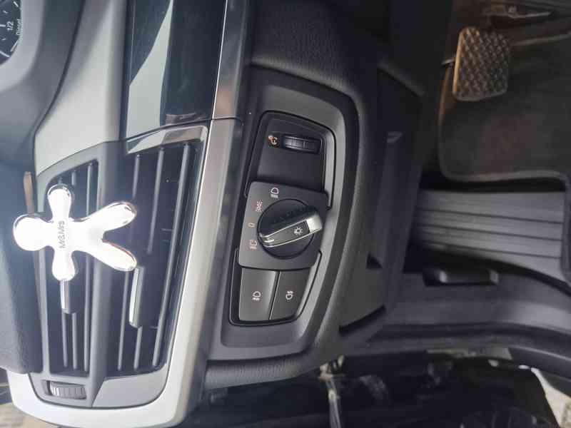 Prodám BMW X5 x Drive 30d r.v.2015, STK do 5/2027 - foto 12