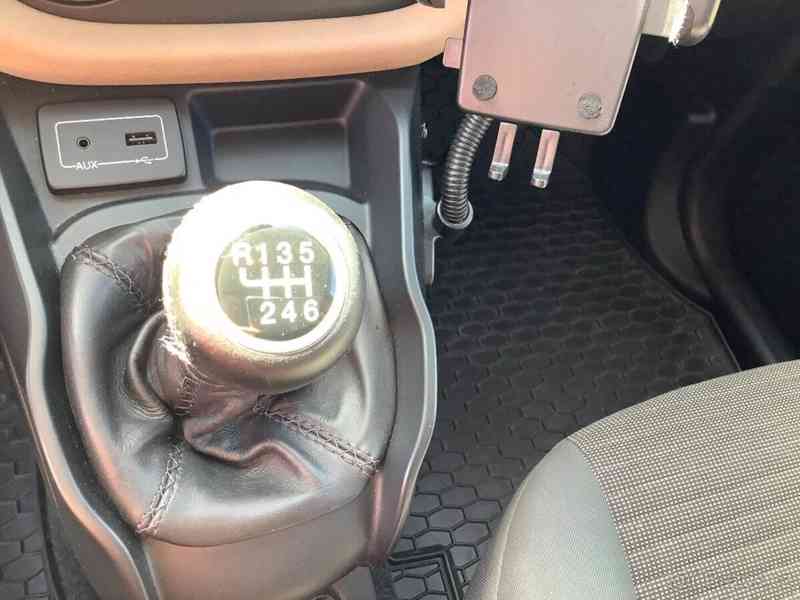 Fiat Dobló 1,6   JTD MultiJet2 70kW MPV - foto 18