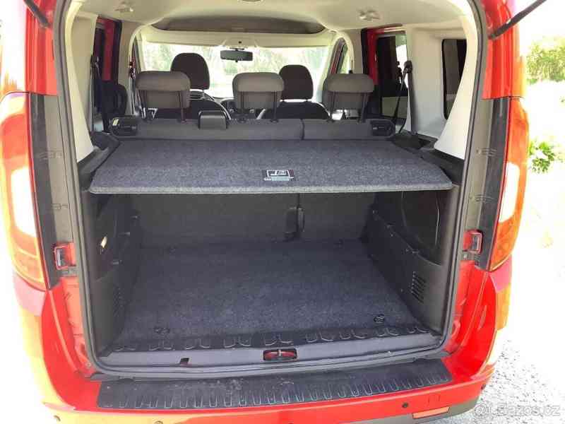 Fiat Dobló 1,6   JTD MultiJet2 70kW MPV - foto 14