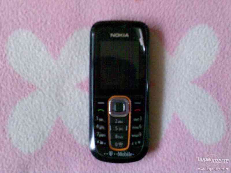 Nokia 2600 classic (midnight blue) - foto 1