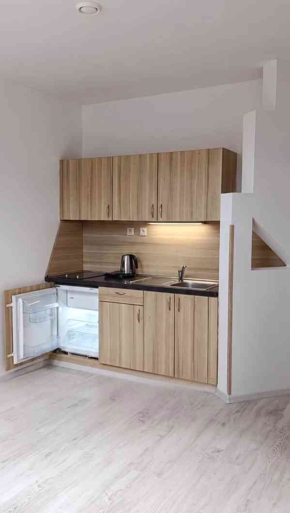 Pronájem klimatizované ubytovací jednotky 67 m² Praha 5 - foto 2