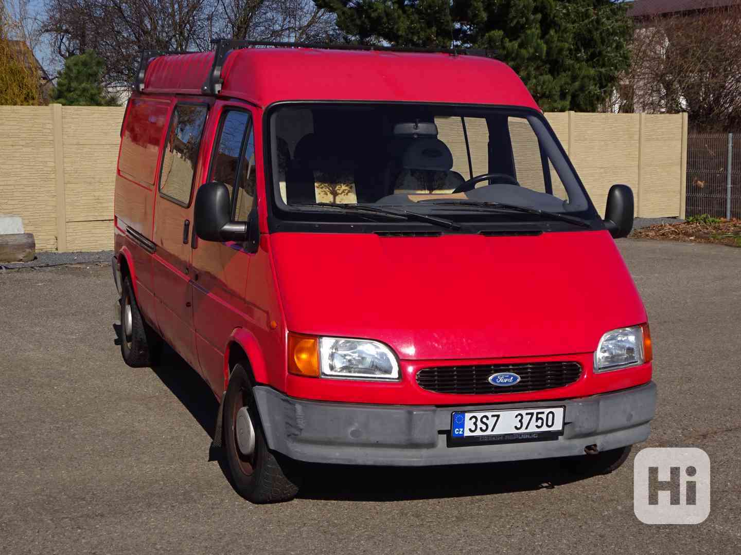 Ford Transit 2.5 D r.v.1996 6 míst (56 kw)  - foto 1