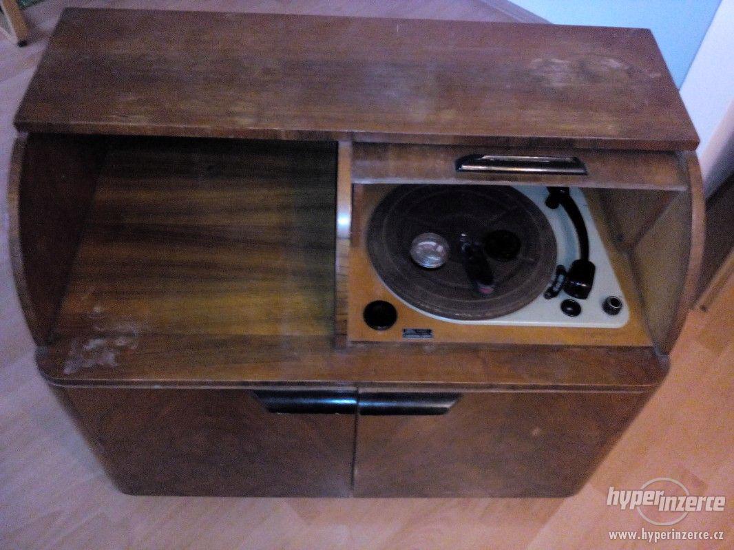Gramofonová skříň Supraphone - foto 1