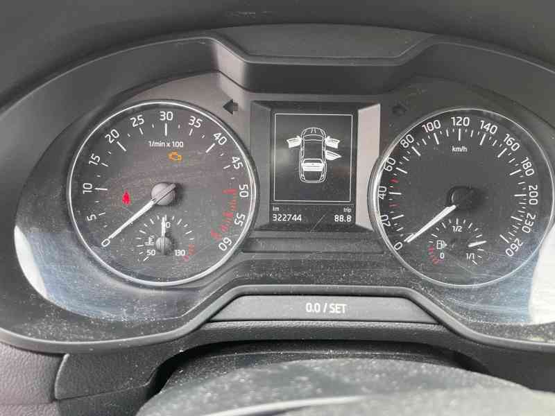 Škoda Octavia - foto 12