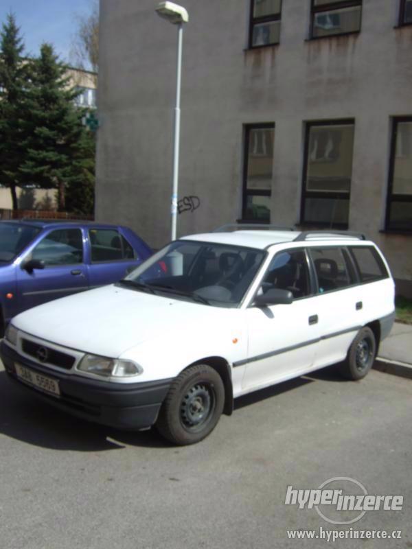 Opel Astra F caravan 1.4,Eko zaplacen,dál. známka roční 2012 - foto 1
