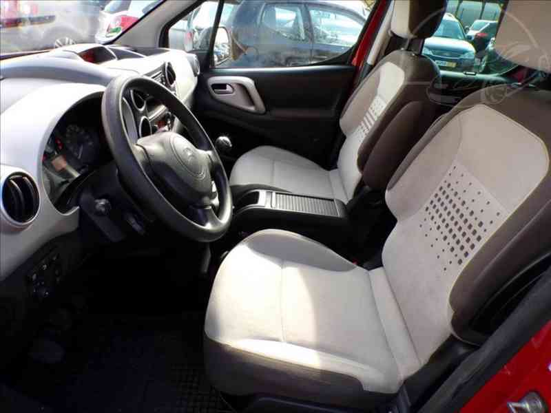 Citroën Berlingo 1,6 HDI PANORAMA,DIGI.KLIMA - foto 8