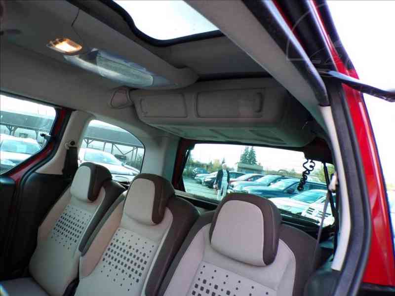 Citroën Berlingo 1,6 HDI PANORAMA,DIGI.KLIMA - foto 11