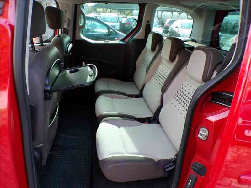 Citroën Berlingo 1,6 HDI PANORAMA,DIGI.KLIMA - foto 9