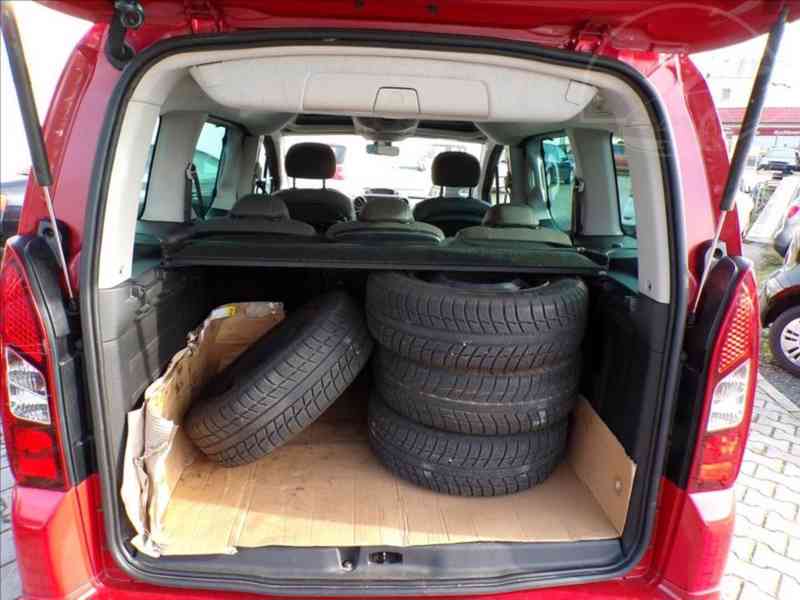 Citroën Berlingo 1,6 HDI PANORAMA,DIGI.KLIMA - foto 12