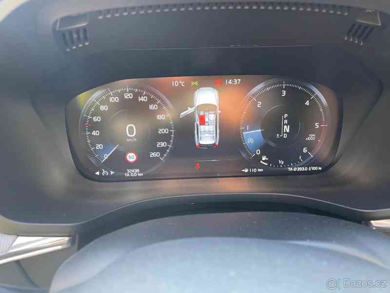 Volvo XC60 2,0   R Design - foto 3