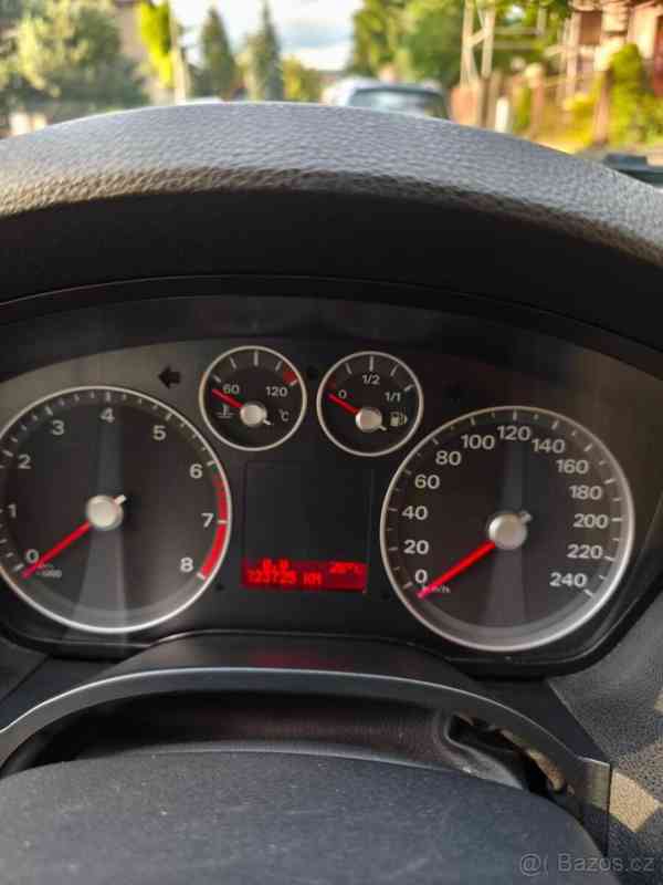 Ford C-MAX 1,8 benzín / 92 kW - foto 19