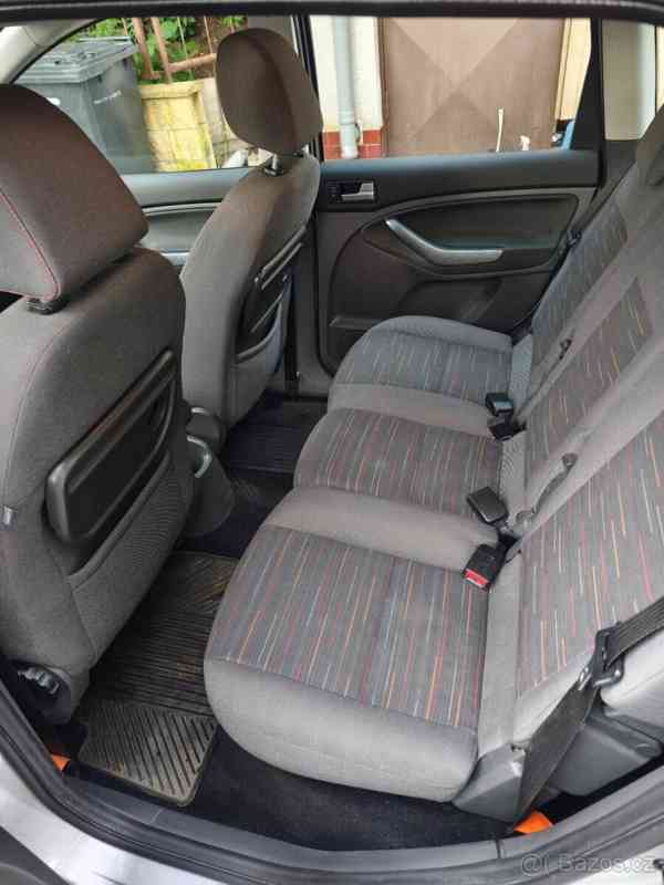 Ford C-MAX 1,8 benzín / 92 kW - foto 17