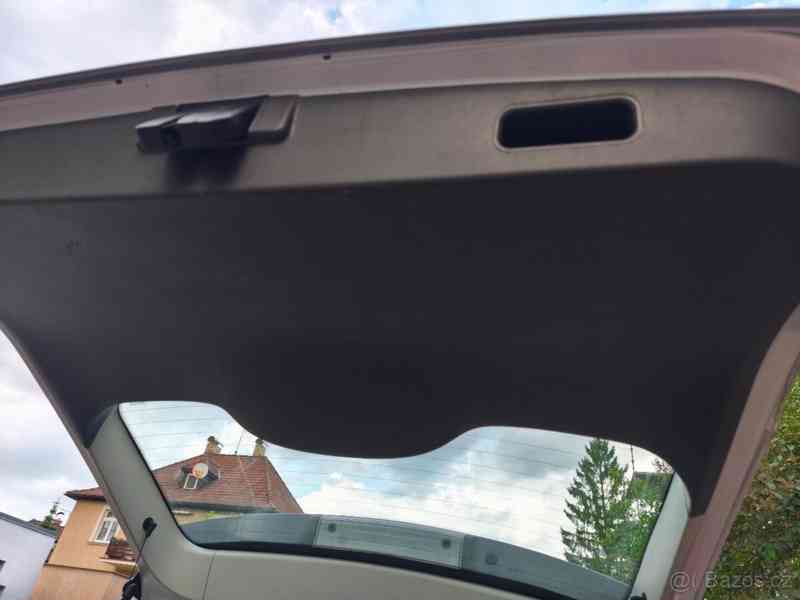 Ford C-MAX 1,8 benzín / 92 kW - foto 10