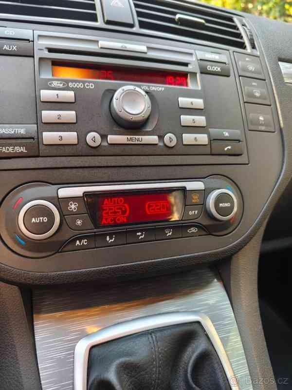 Ford C-MAX 1,8 benzín / 92 kW - foto 20