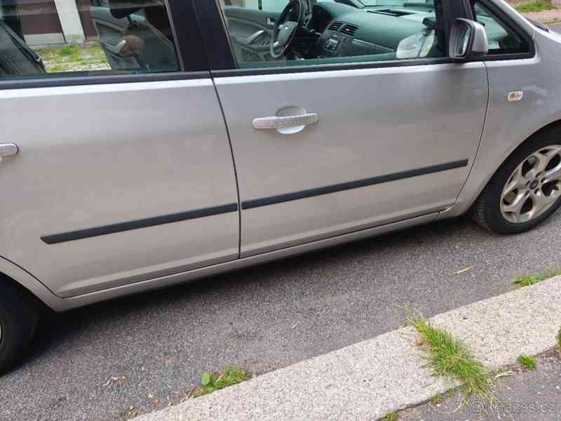 Ford C-MAX 1,8 benzín / 92 kW - foto 14