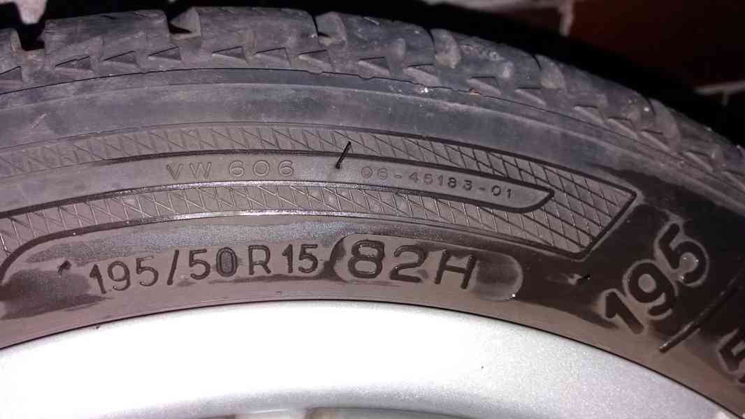 Zimní pneu KLEBER 195/ 50 R15  82H na alu-ráfkách AEZ - foto 8