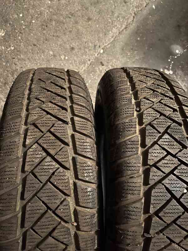 Dvě zimní pneu DUNLOP 165/70/R13 - foto 2