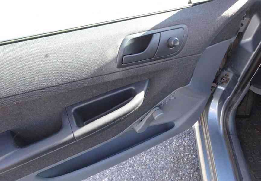 Škoda Fabia 1.2i r.v.2004 1.Maj.serv.kníž.stk:8/2026 - foto 6