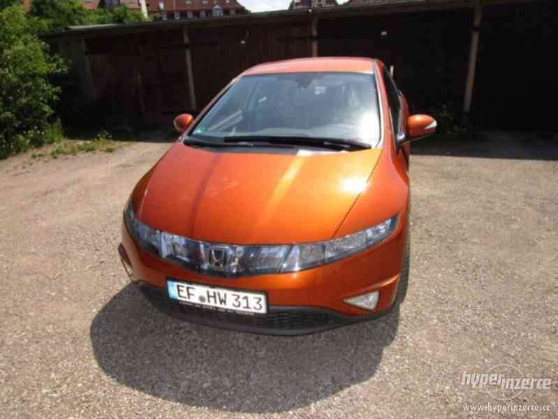 Honda Civic 1.8i-VTEC Sport - foto 1