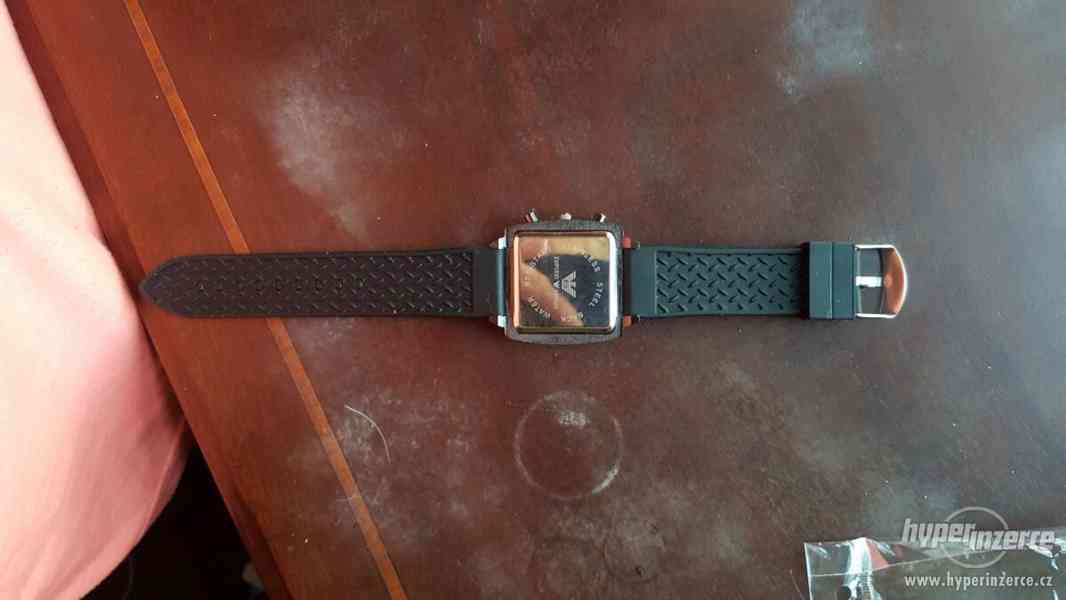 Pánske hodinky Armani - foto 1
