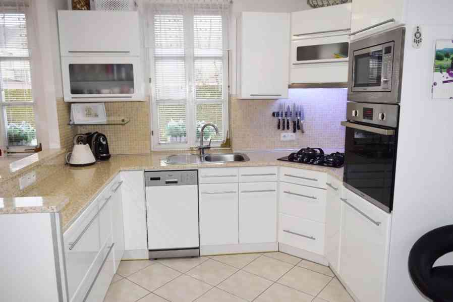 Prodej rodinného domu-poloviny dvojdomku v Batňovicích - foto 10