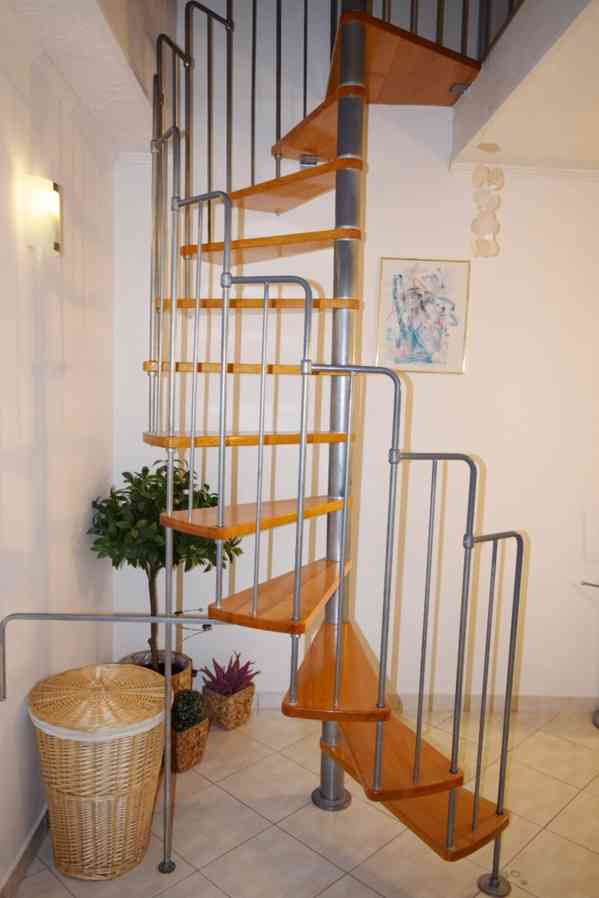 Prodej rodinného domu-poloviny dvojdomku v Batňovicích - foto 15