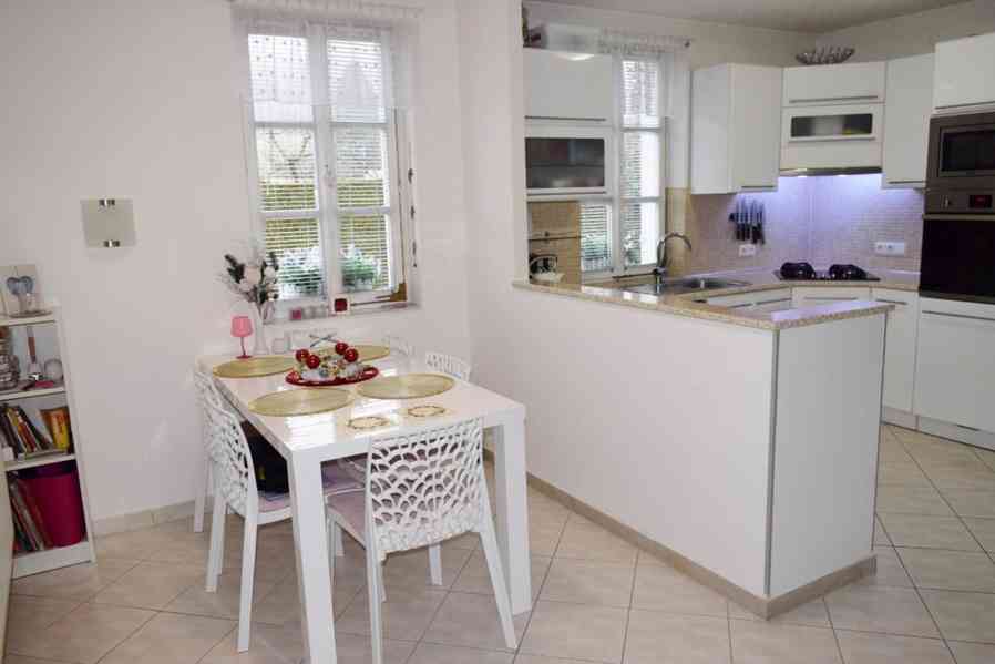 Prodej rodinného domu-poloviny dvojdomku v Batňovicích - foto 8