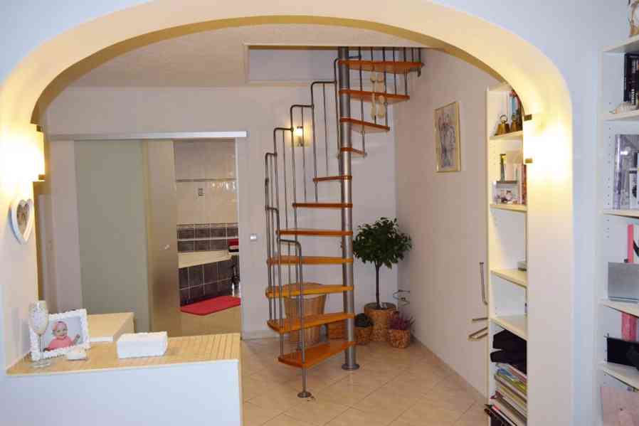 Prodej rodinného domu-poloviny dvojdomku v Batňovicích - foto 23