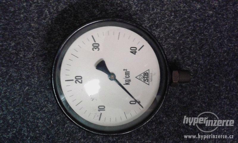 Starý tlakoměr - foto 2