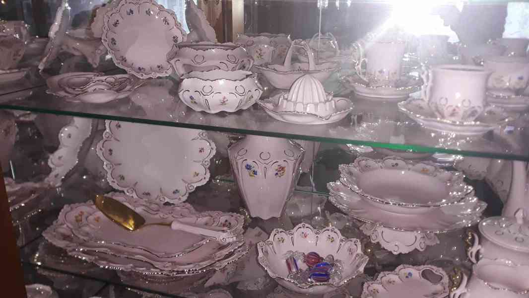 Velká sbírka růžového porcelánu Chodov - foto 18