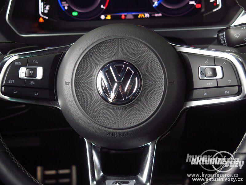 Volkswagen Tiguan 2.0, nafta, rok 2019 - foto 10