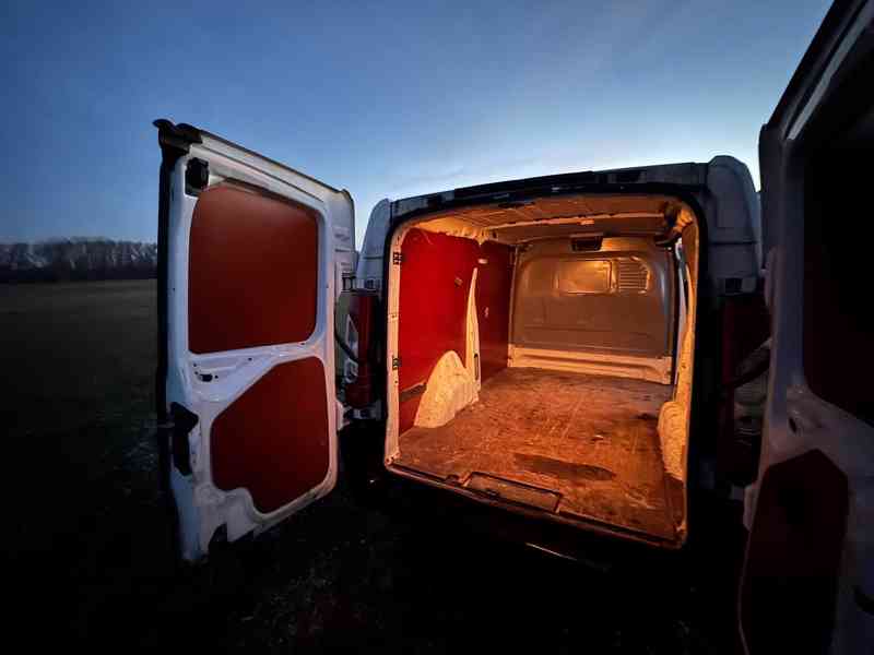 Peugeot expert 94 kW 2.0 HDI L1H2  - foto 16