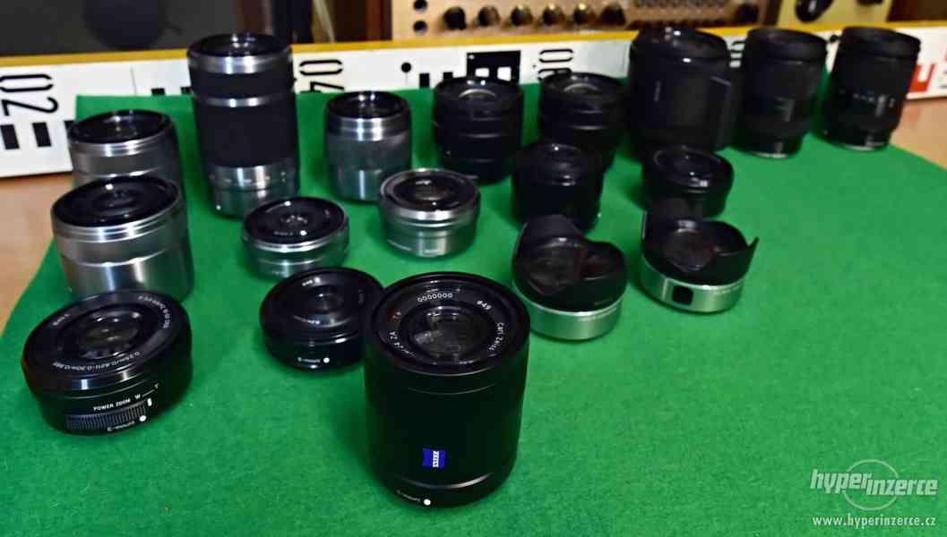 SONY E-mount slepé objektivy kovová těla bez funkční optiky