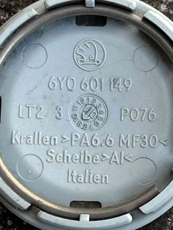 Krytky středu kol 6Y0601149 originál ŠKODA - foto 5