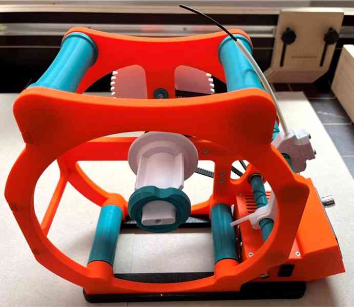 Převíječka filamentu pro 3D tiskárny - foto 6