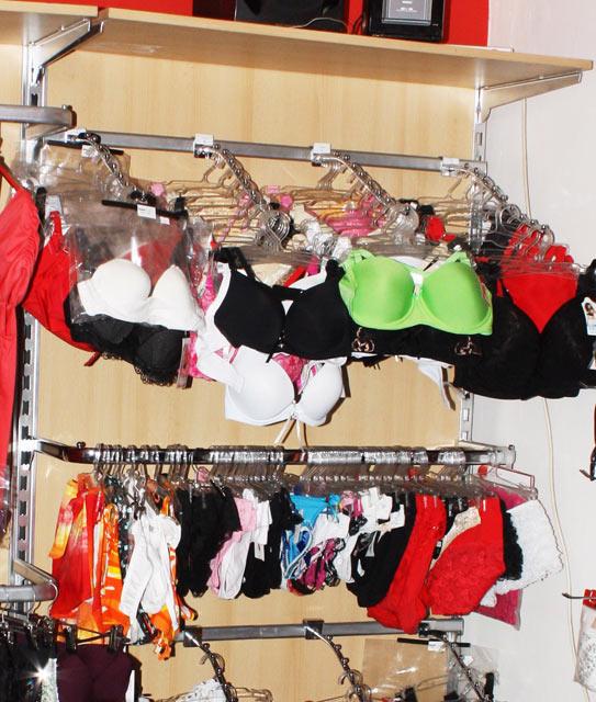 Prodej zásoby z ukončeného e-shopu – oblečení, šperky... - foto 2