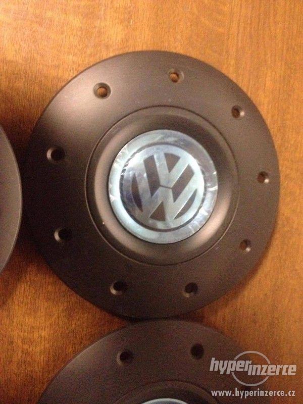 Nabízím VW plastové pokličky do středů plechových disků - foto 2
