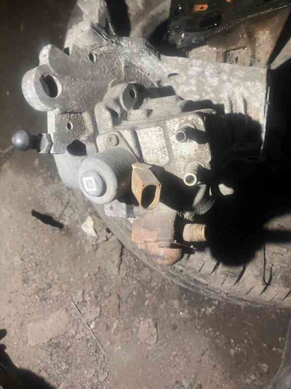 Skoda,VW,Seat-Vysokotlaké čerpadlo 04B130755F - foto 5