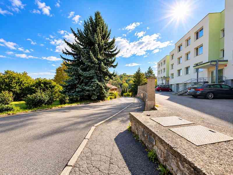 EXKLUZIVNÍ DRUŽSTEVNÍ BYT 2+KK V LIBČICÍCH NAD VLTAVOU - foto 19