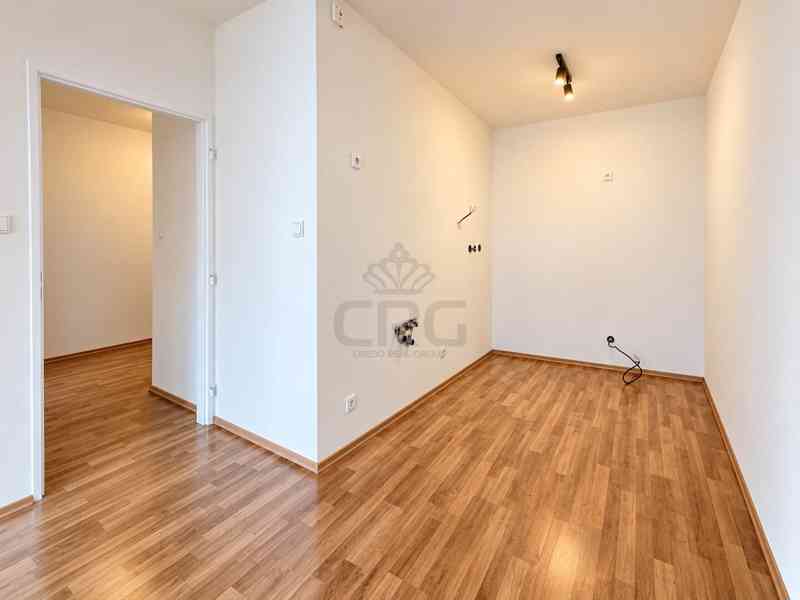 EXKLUZIVNÍ DRUŽSTEVNÍ BYT 2+KK V LIBČICÍCH NAD VLTAVOU - foto 5