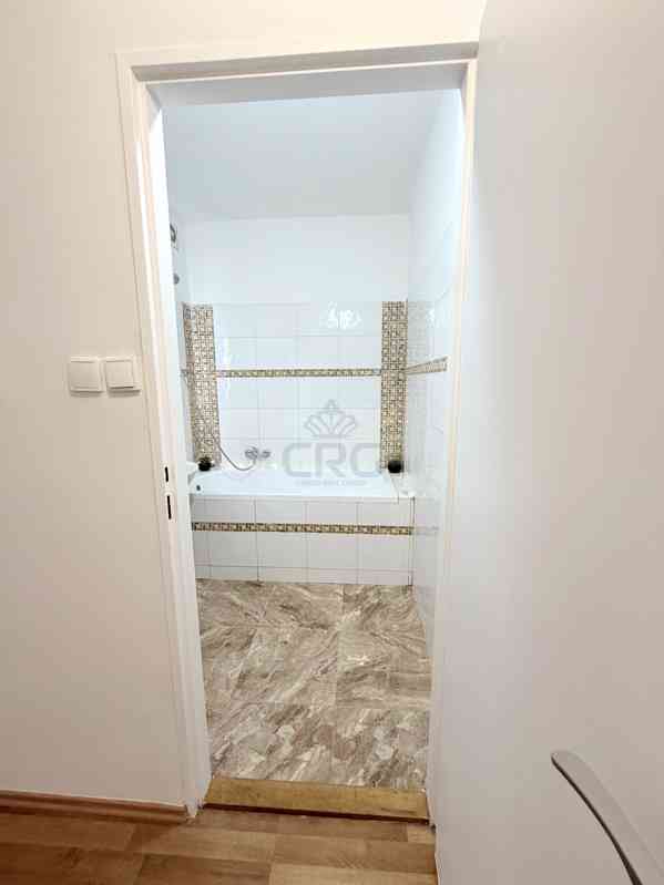 EXKLUZIVNÍ DRUŽSTEVNÍ BYT 2+KK V LIBČICÍCH NAD VLTAVOU - foto 14