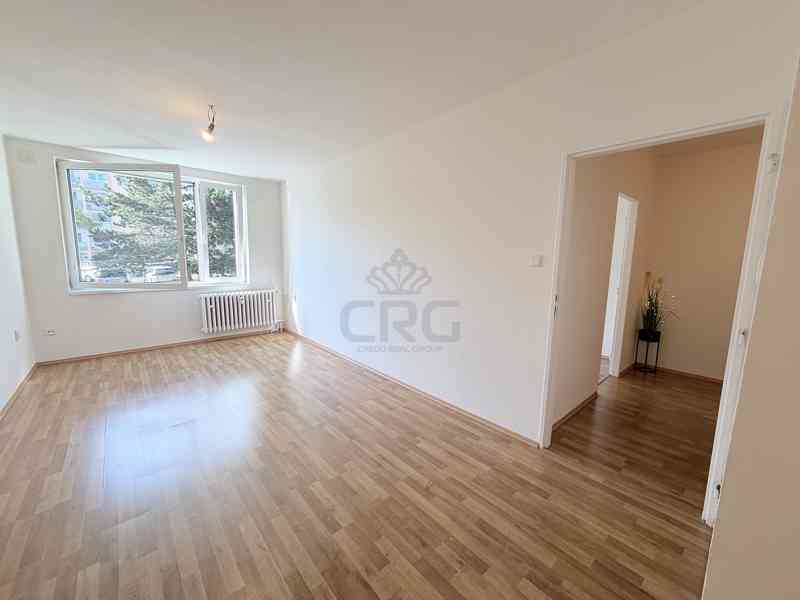 EXKLUZIVNÍ DRUŽSTEVNÍ BYT 2+KK V LIBČICÍCH NAD VLTAVOU - foto 3