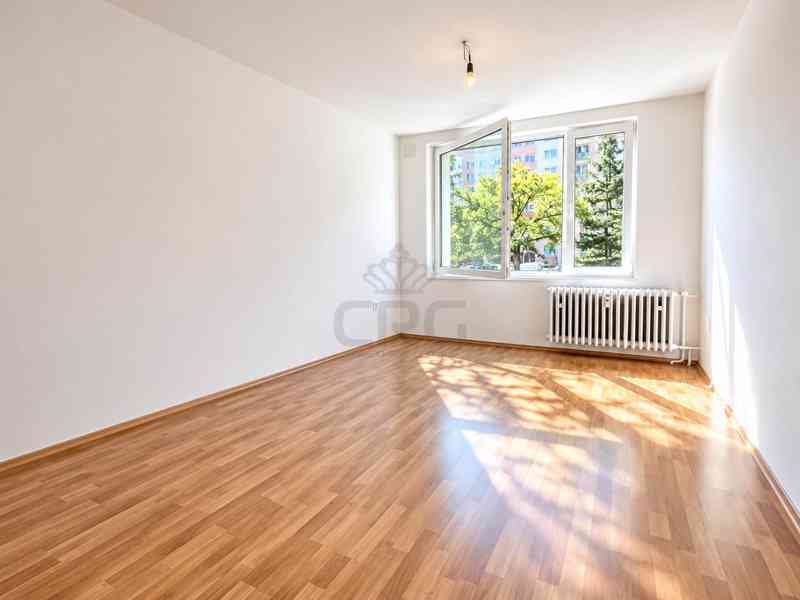 EXKLUZIVNÍ DRUŽSTEVNÍ BYT 2+KK V LIBČICÍCH NAD VLTAVOU - foto 10
