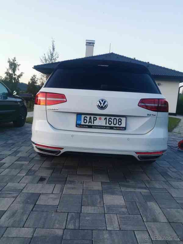Volkswagen Passat Variant 2,0   B8 TDi 110kw R-line DSG - foto 17