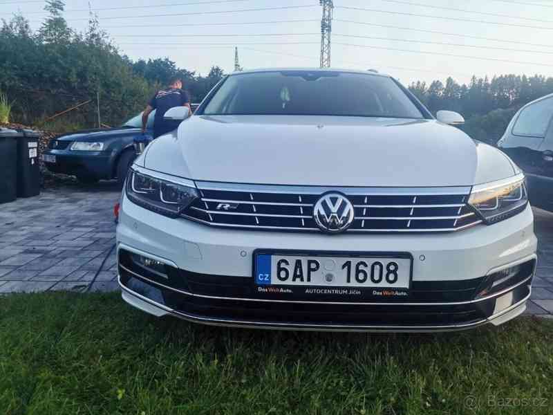 Volkswagen Passat Variant 2,0   B8 TDi 110kw R-line DSG - foto 9