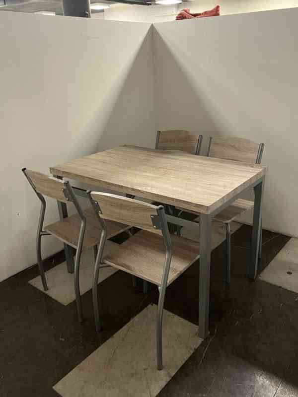 URGENTNÍ!! Kuchyňská sestava + spotřebiče + stůl + 4 židle - foto 7