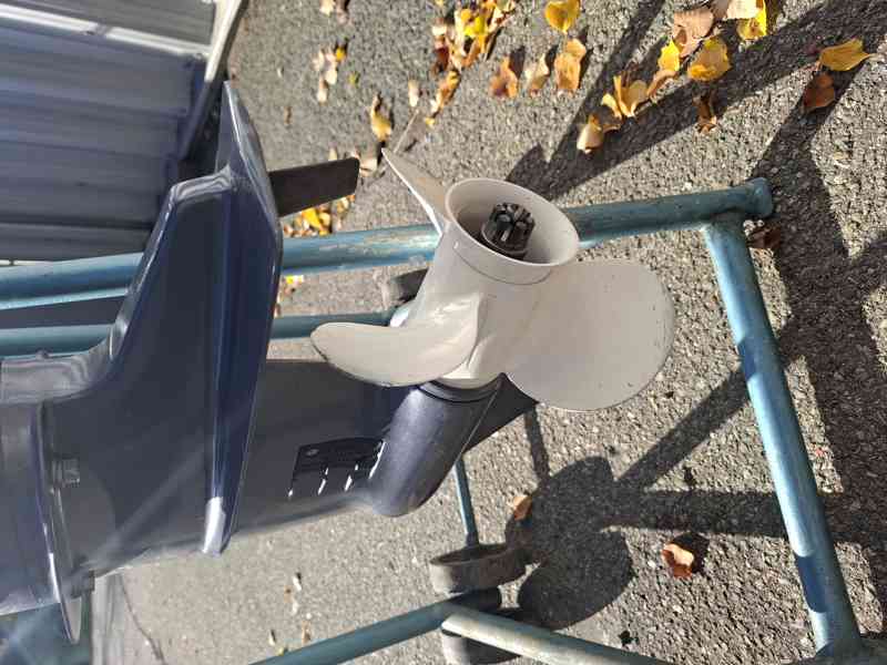 závěsný motor YAMAHA 25BMH - foto 5