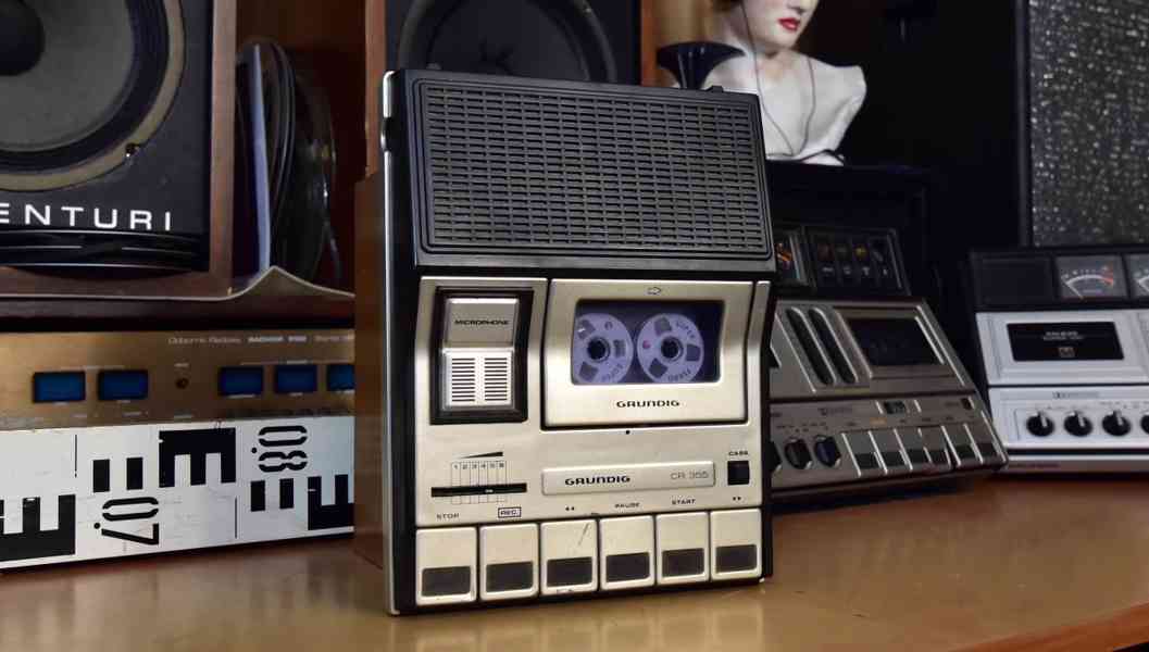 GRUNDIG CR 355 kazetový magnetofon pro sběratele - hrající - foto 1
