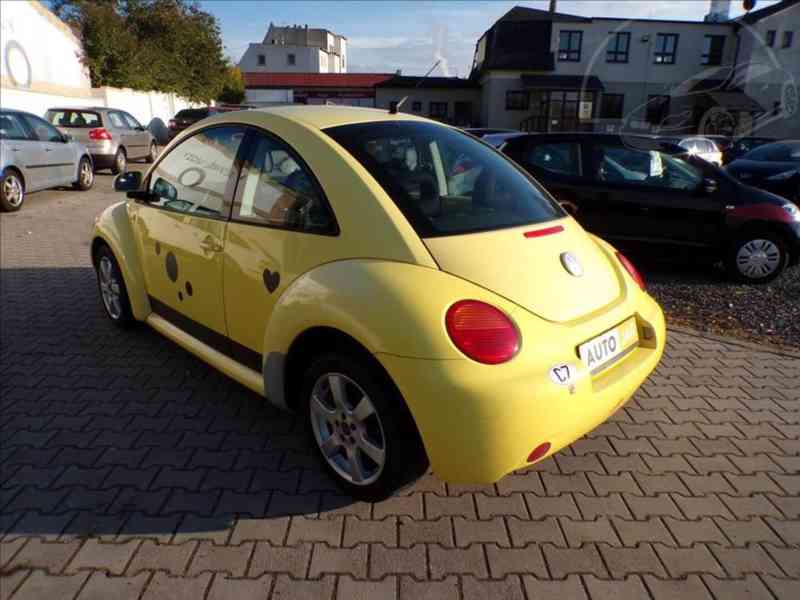 Volkswagen New Beetle 2,0 i - foto 3