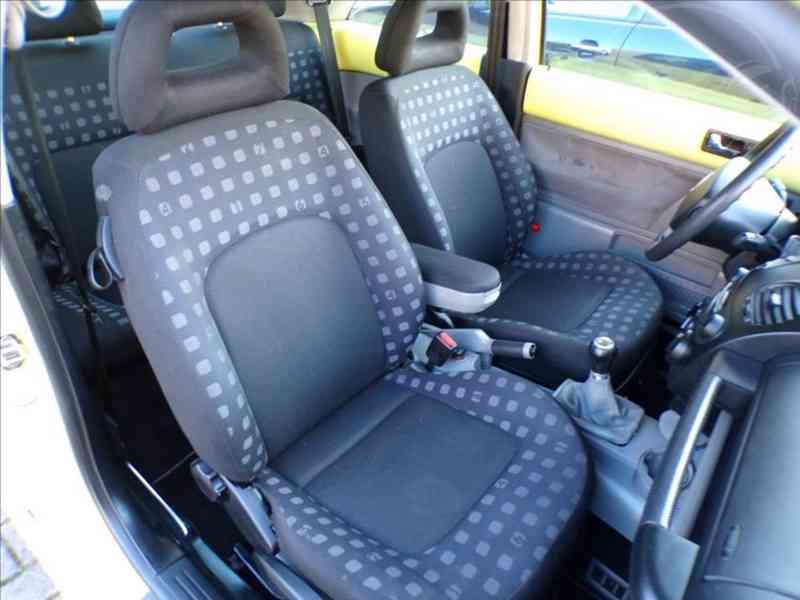 Volkswagen New Beetle 2,0 i - foto 10